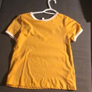 h&m yellow t-shirt